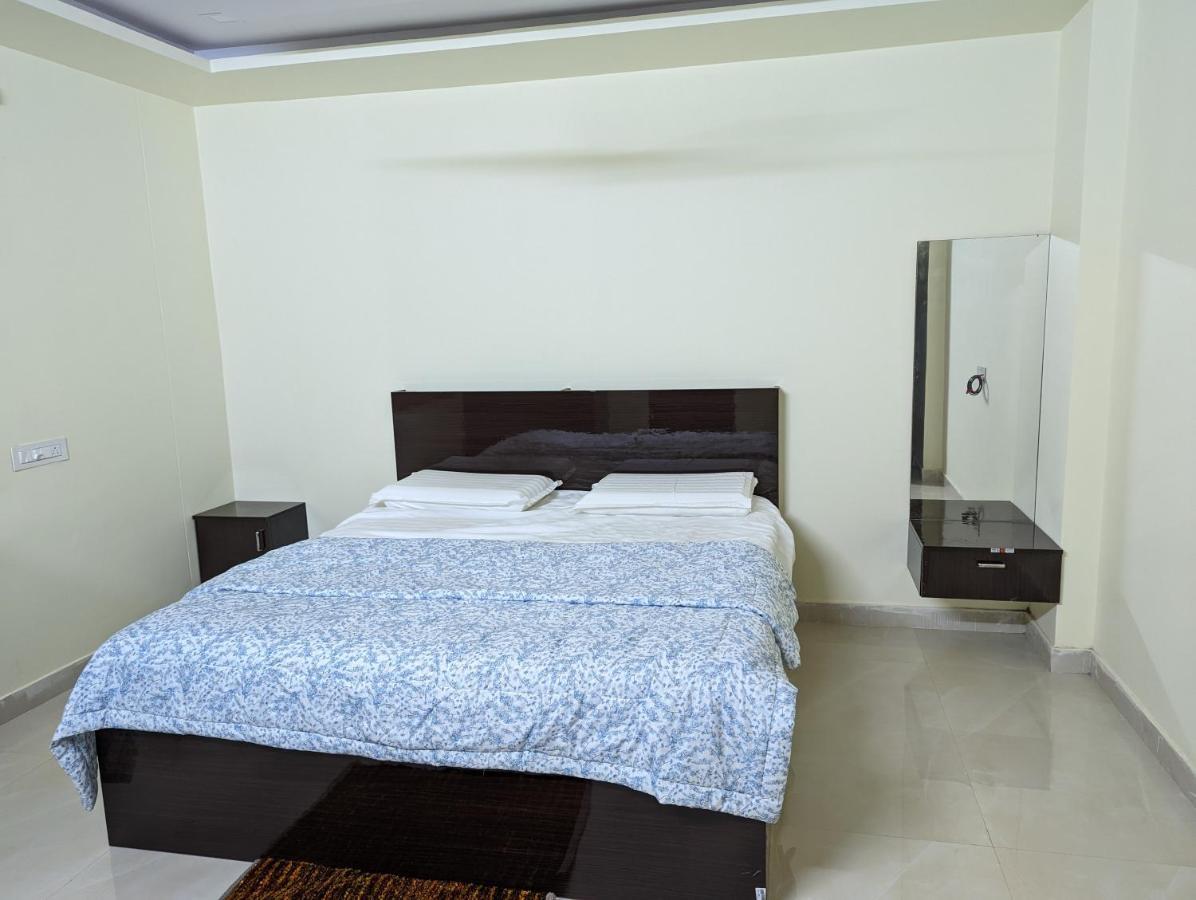 Appartement Ramya Grand à Visakhapatnam Extérieur photo